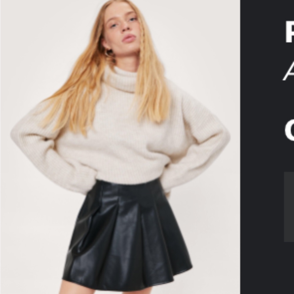 NWT Nasty Gal Petit Faux Leather Pleated Mini Skirt